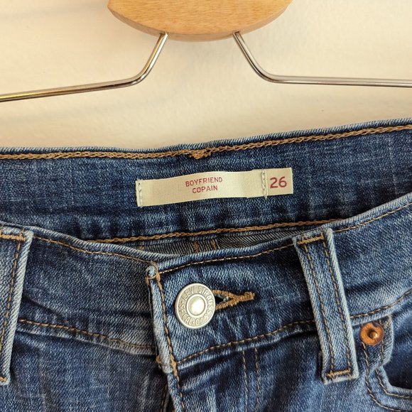 Levi's women's Mid-Rise Boyfriend Jeans sz 26 - Picture 4 of 5